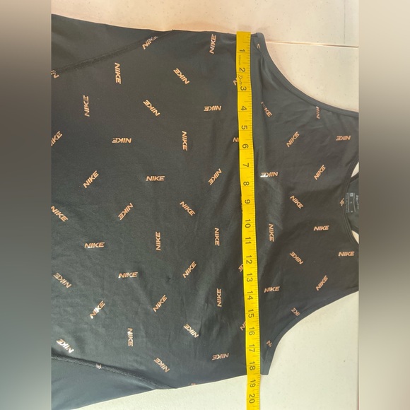 nike pro dri fit Tank Top Women’s Large Rose Gold All Over Logo Racerback - Picture 7 of 8